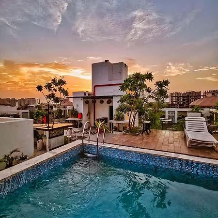 Hotel Sahibs Lighthouse - Swimming Pool Agra (Uttar Pradesh) Exterior foto